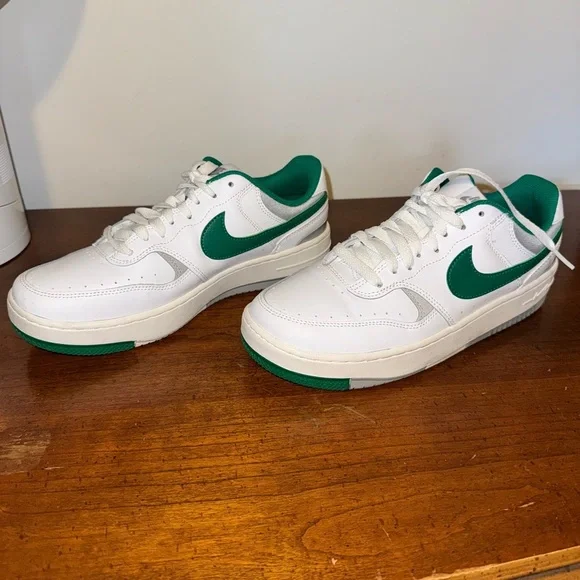 NIKE WOMENS GAMMA FORCE Womens "Malachite" DX9176 106 Size 9.5 - Picture 5 of 8